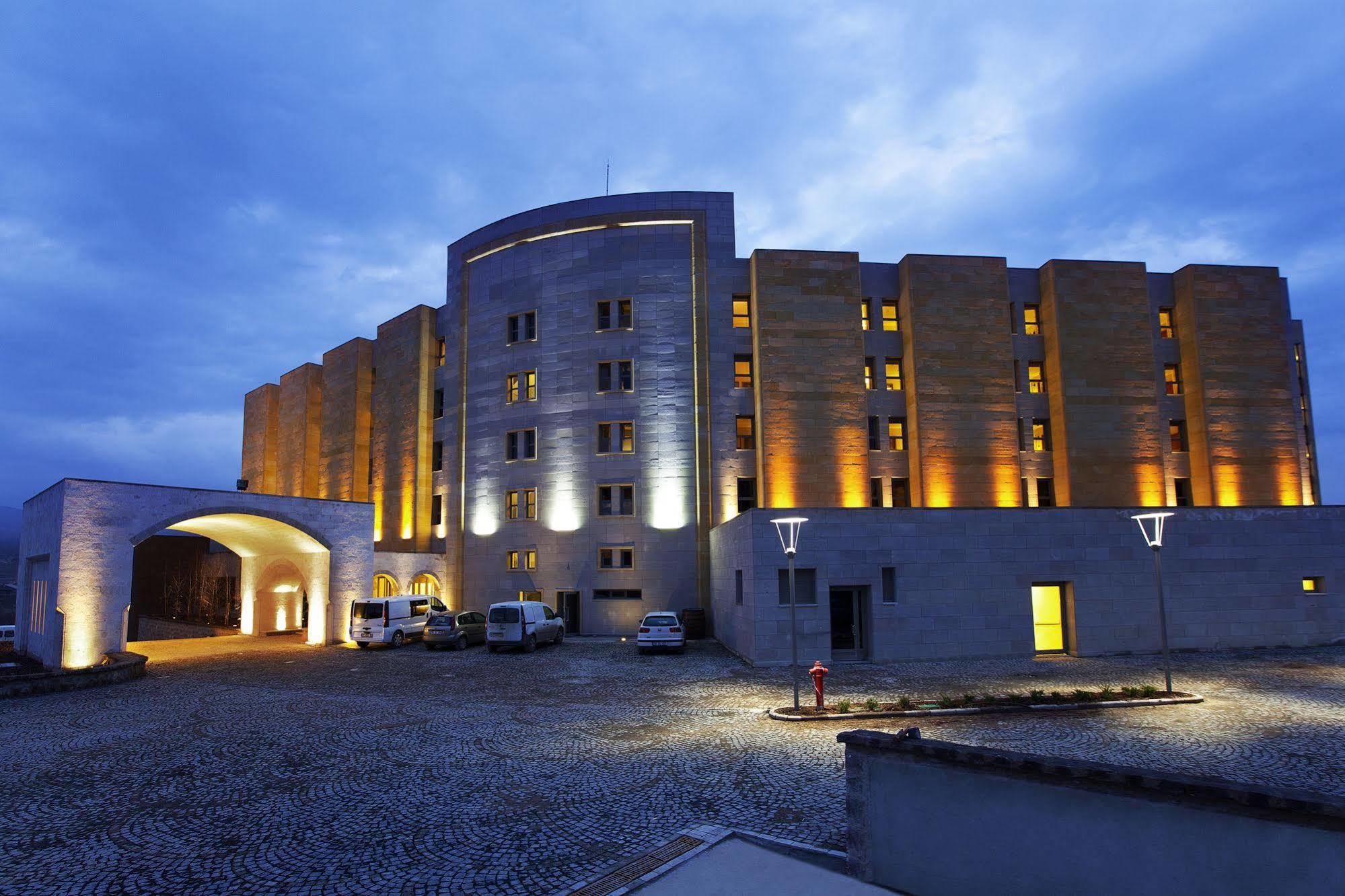 Doubletree By Hilton Avanos Cappadocia Hotel Exterior photo